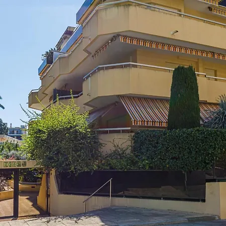 Διαμέρισμα Lovely Apartment Pooltennis Court In The Heart Of Juan-Les-Pins